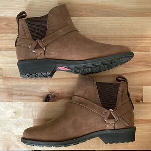 New Teva Women’s De La Vina Dos Chelsea #1017146 size 6 Boots